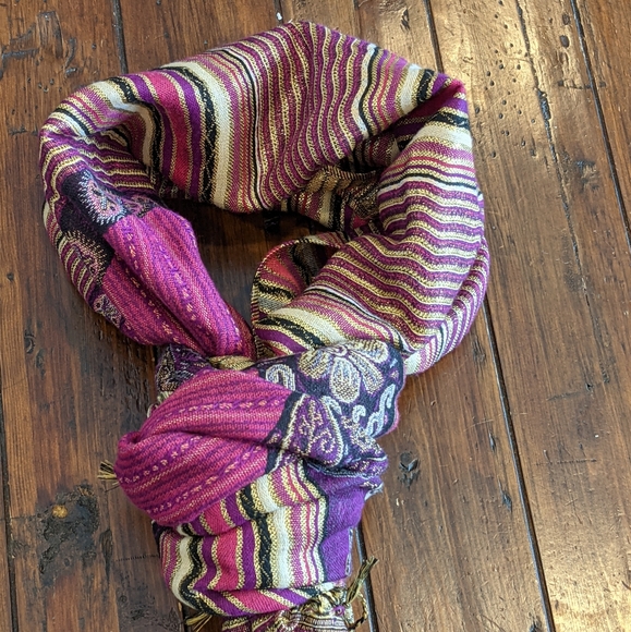 2 for 20 pashmina - Picture 4 of 4